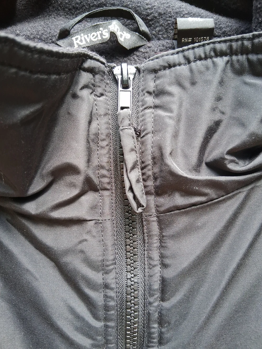Rivers End lightweight black